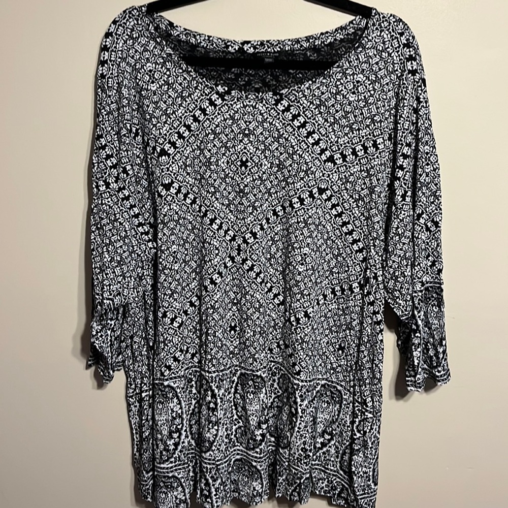 3x Lucky Brand long sleeve top